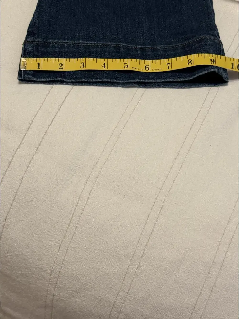 KUT from the Kloth Bootcut Jeans Medium Wash Stretch Denim Women's Size 14 - Picture 6 of 6